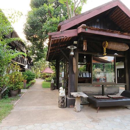 Villa Lao Vientiane Exterior photo