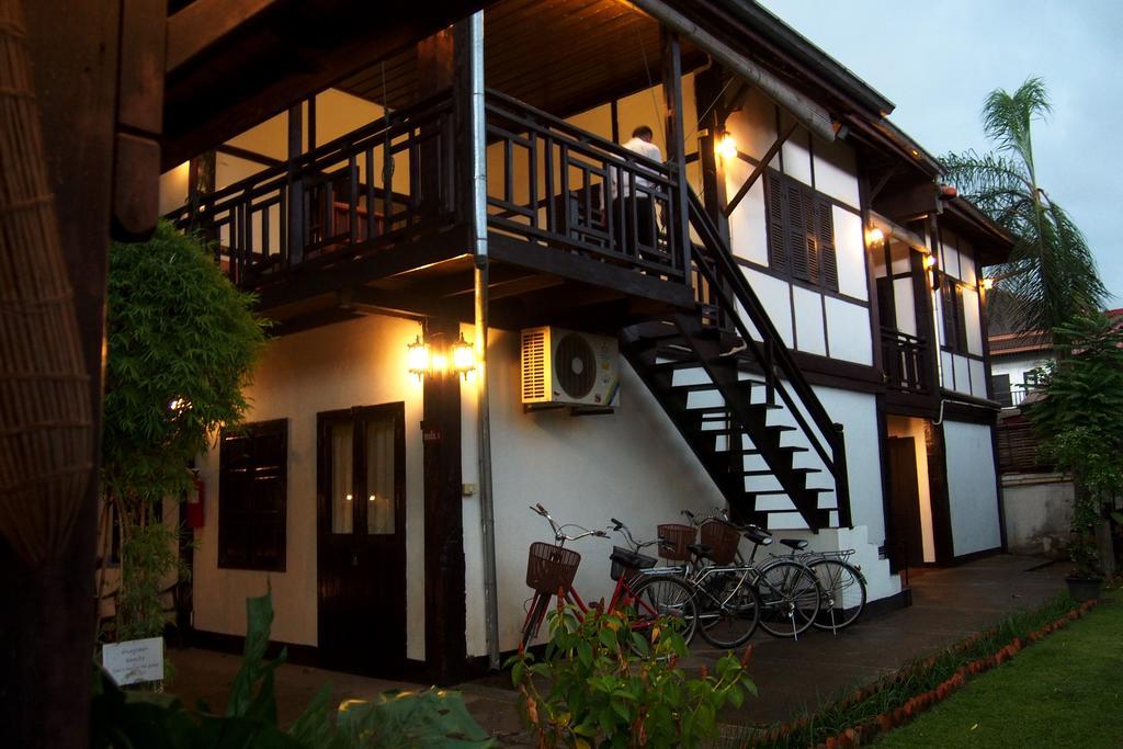 Villa Lao Vientiane Exterior photo