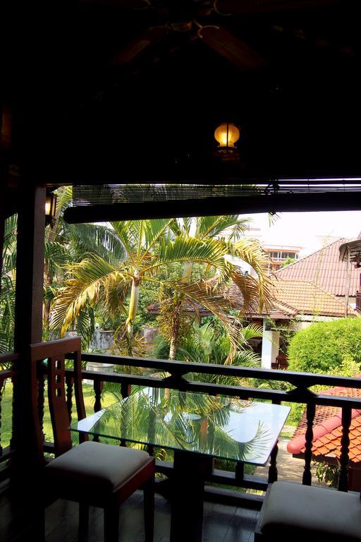 Villa Lao Vientiane Exterior photo