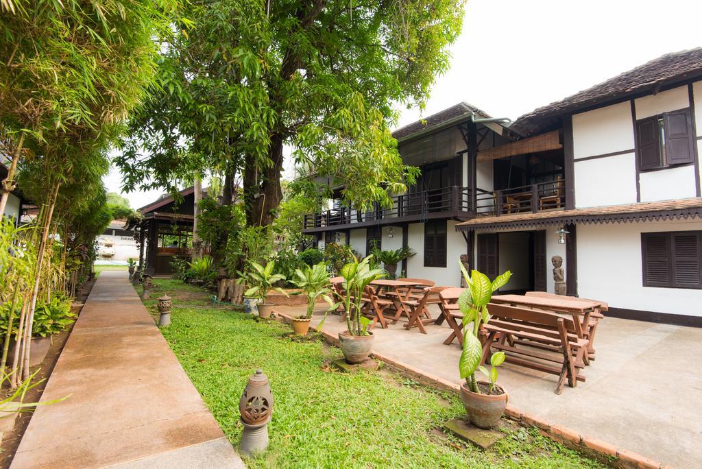 Villa Lao Vientiane Exterior photo