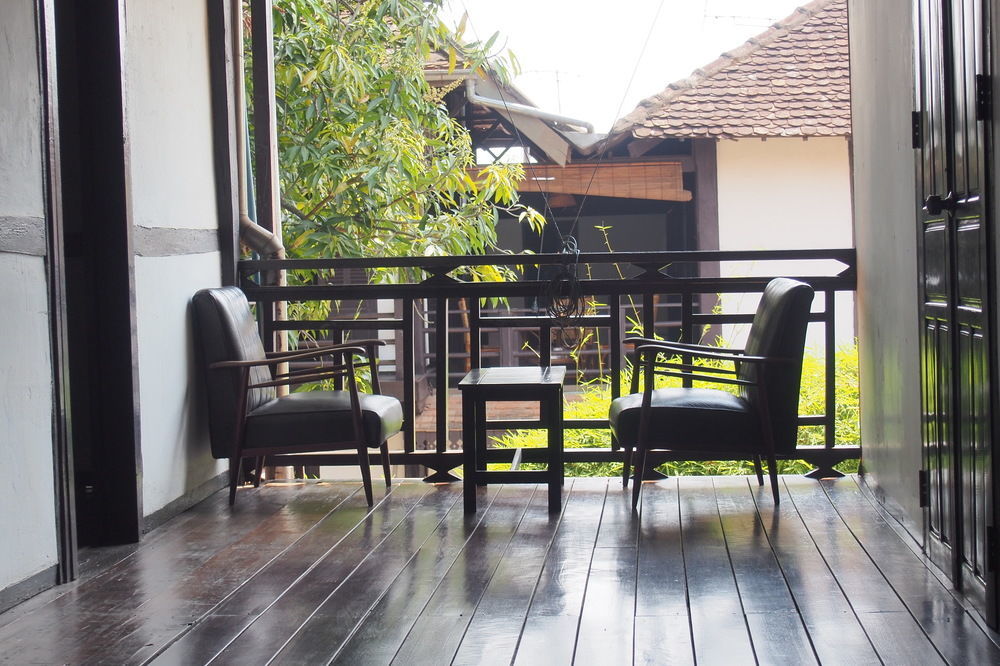 Villa Lao Vientiane Exterior photo