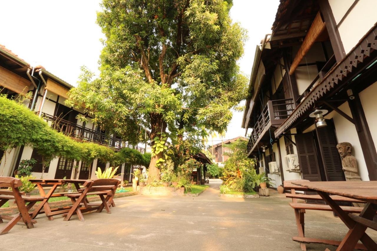 Villa Lao Vientiane Exterior photo